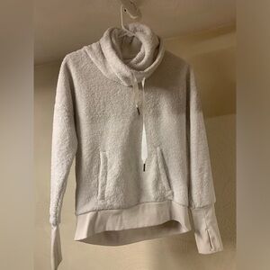 Mondetta Cream Turtleneck Sweatshirt - Size Small - Good Used Condition - No Tag